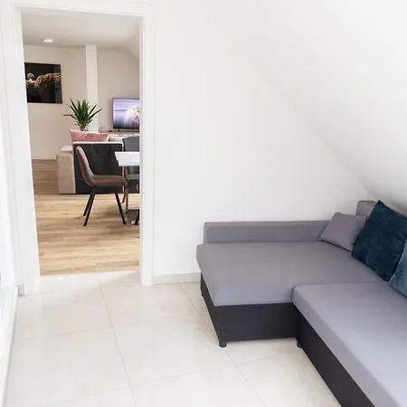 Anjelsky 95m Apartment